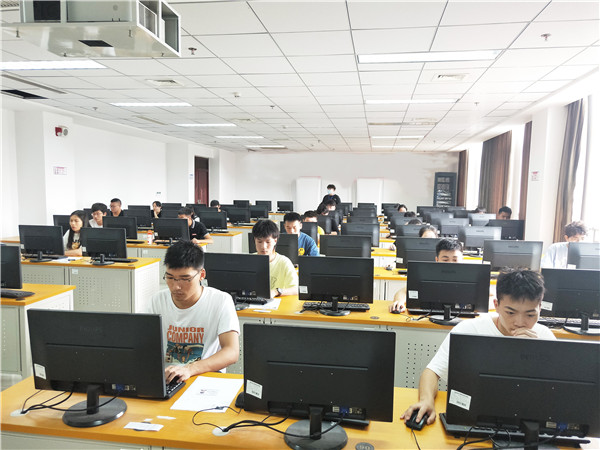 1+X Web前端開發職業技能等級證書中級考試圓滿落幕，助推計算機技術開發人才培養